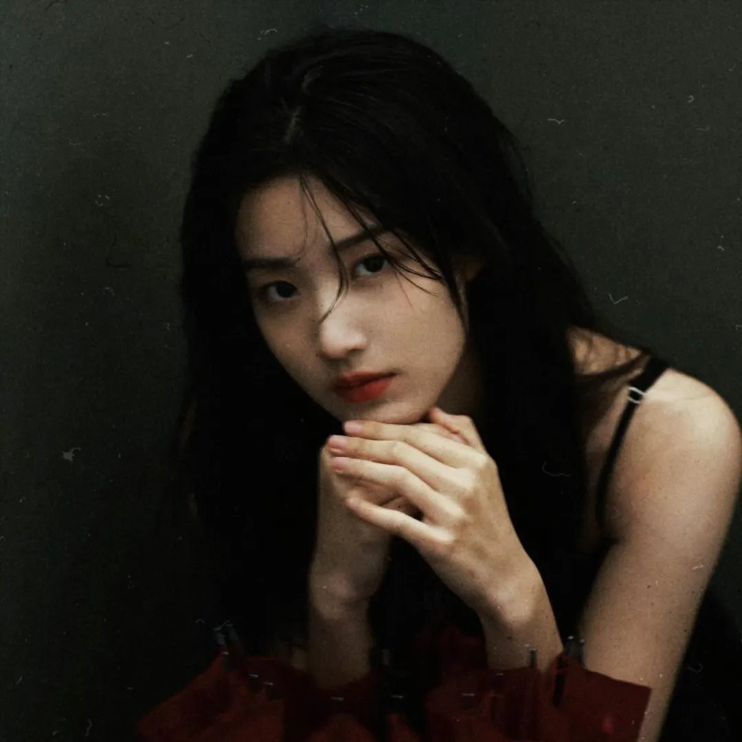 闪婚后，豪门夫妇马甲捂不住了